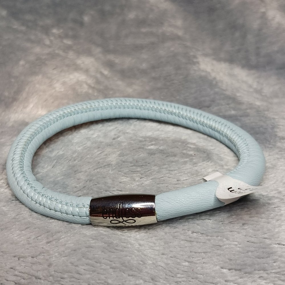 Endless Single Light Blue Leather Silver Clasp Bracelet By JLO 7.5 inch NEW  A90